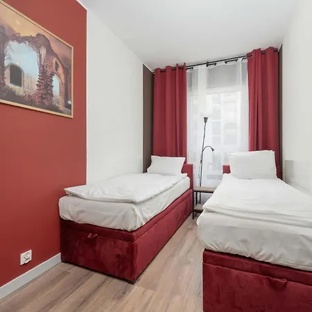 Appartement Stylish For 6 With Balcony Near The Main Square By Renters